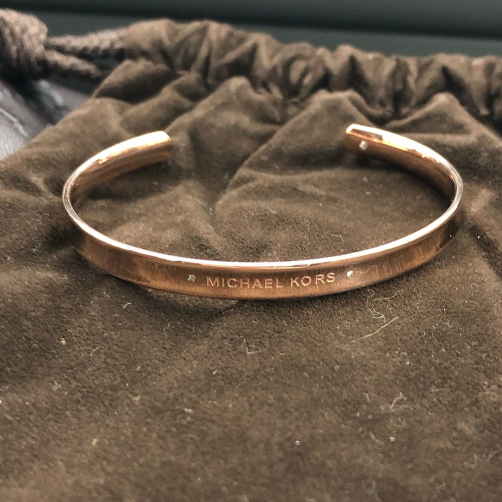 Rose gold Micheal Kors bracelet FREE GIFT INCLUDED